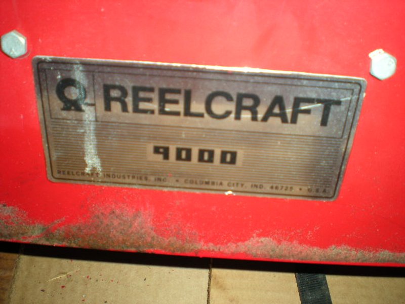 REELCRAFT SPRING RETRACTABLE AIR HOSE REEL