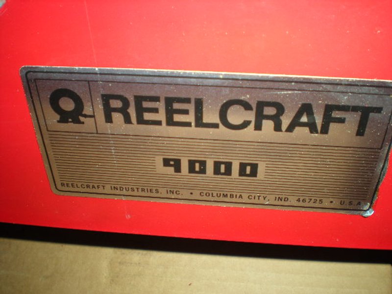 REELCRAFT SPRING RETRACTABLE AIR HOSE REEL