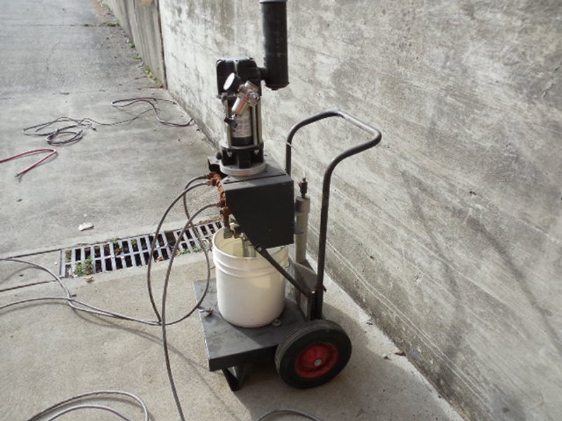 ARO Pneumatic Pump 67120-P43, (3) Guns