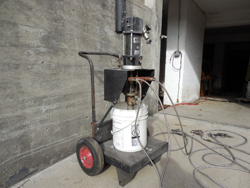 ARO Pneumatic Pump 67120-P43, (3) Guns