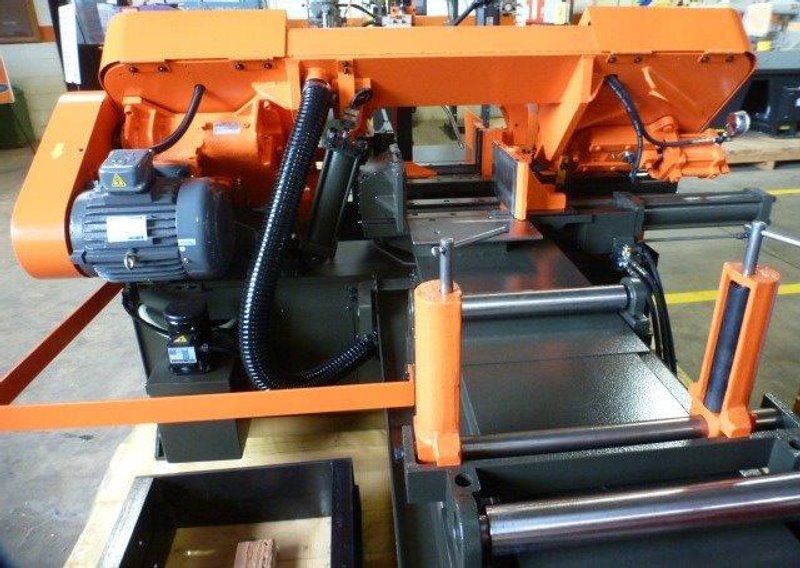 10&quot; x 10&quot; Cosen Horizontal Band Saw C-260NC, Auto. Feed, 1-1/4&quot; Blade, 5 HP, New