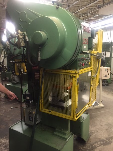 22 TON PERKINS No. 22-S, 2&quot; Str., 7&quot; S.H., 22&quot; x 12&quot; Bed, V-Speed 100-400 SPM, Clean