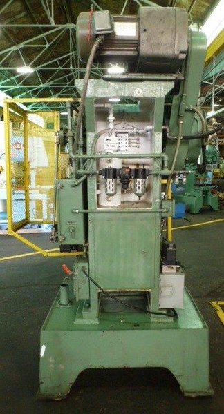 22 TON PERKINS No. 22-S, 2&quot; Str., 7&quot; S.H., 22&quot; x 12&quot; Bed, V-Speed 100-400 SPM, Clean