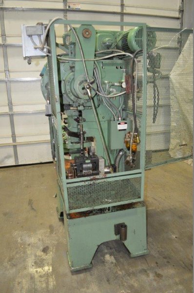 15 TON PERKINS No. 15-S, 1-1/2&quot; Str., 7.75&quot; S.H., 20&quot; x 10&quot; Bed, 100-300 SPM, 1981