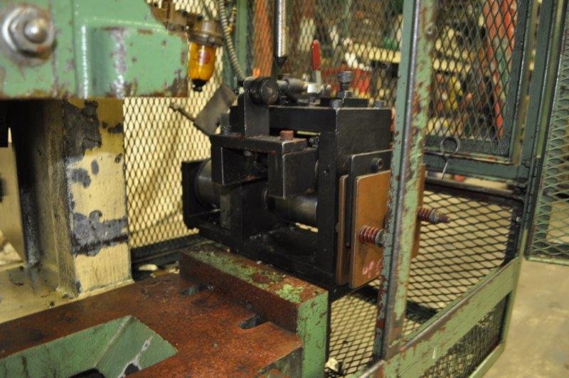15 TON PERKINS No. 15-S, 1-1/2&quot; Str., 7.75&quot; S.H., 20&quot; x 10&quot; Bed, 100-300 SPM, 1981