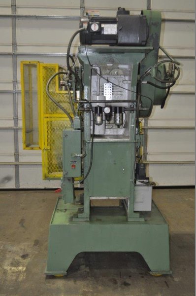  22 TON PERKINS No. 22-S, 2&quot; Str., 7&quot; S.H., 22&quot; x 12&quot; Bed, 200-800 SPM, Nice