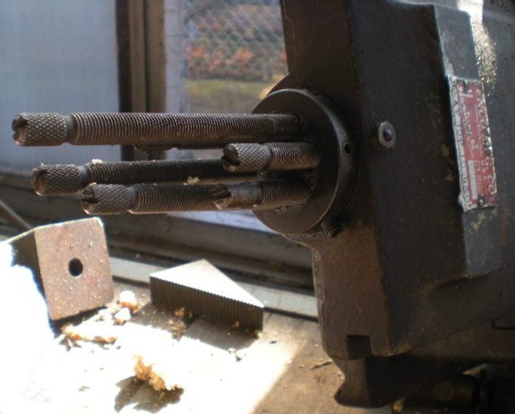 TURRET ATTACHMENT, 6 POS. FITS 18&quot; SWING LATHE