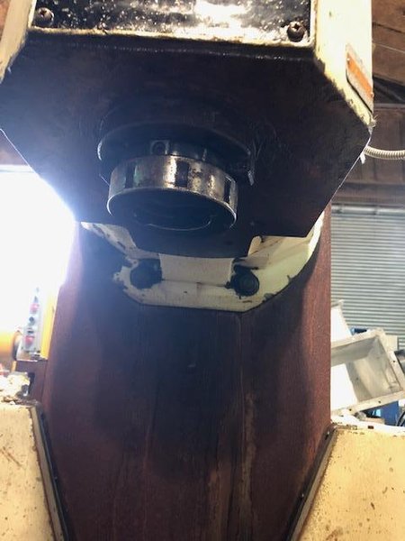 NIIGATA No. 3UMA, Horizontal/Vertical Mill, 15&quot; x 63&quot; Tbl., 45-1400 RPM, 50 Taper, 15 HP, DRO