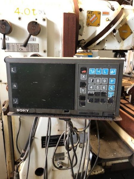 NIIGATA No. 3UMA, Horizontal/Vertical Mill, 15&quot; x 63&quot; Tbl., 45-1400 RPM, 50 Taper, 15 HP, DRO