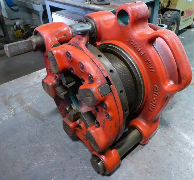 RIDGID Geared Pipe Threader No. 141, 2-1/2&quot; - 4&quot; Capacity Pipe &amp; Conduit