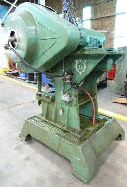 35 Ton V &amp; O No. 35-ST, 1-1/2" Str., 10" S.H., 200-600 SPM, 16" x 29" Bed, A.C., 7.5 HP