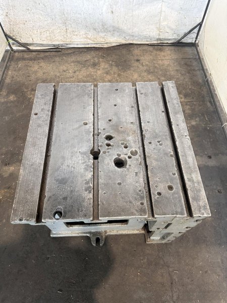 28" W X 28" D X 24" T CARLTON T-SLOTTED 90 DEGREE DRILL BOX TABLE. STOCK # 1012024