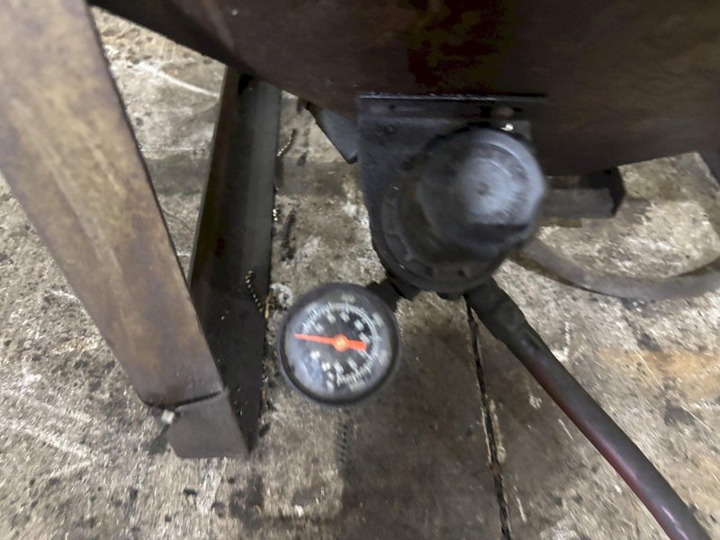 20”W x 18”D x 18”H TRINCO MODEL #20/CDB BENCH BLAST CABINET : YOBRO #23853