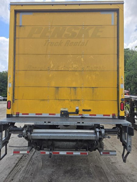 2018 Freightliner M2 1FVACWFB1JHJH4959