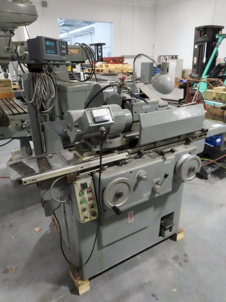 Universal ID/OD Grinder with 2-Axis DRO with ID Grinding Attachment and Acu-Rite 2-Axis DRO- Auction Item