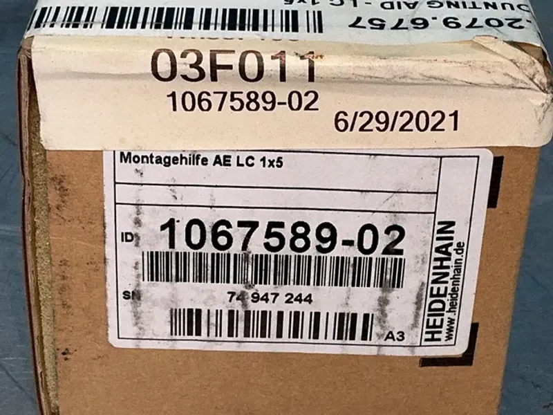 HEIDENHAIN LINEAR ENCODER  -  1067589-02