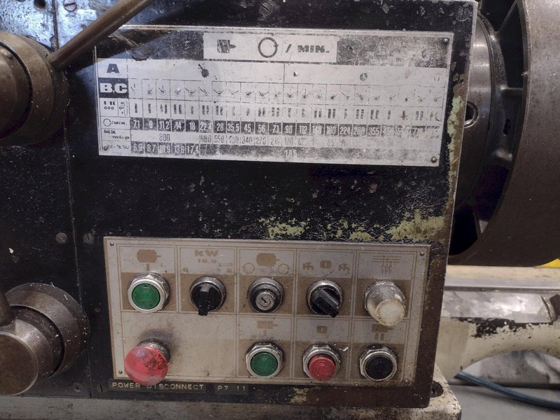 TOS MODEL #SUS-80 ENGINE LATHE : YOBRO 25404
