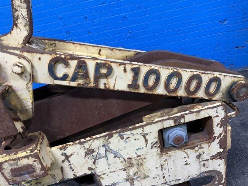 BRADLEY 10,000 LBS LIFTER
