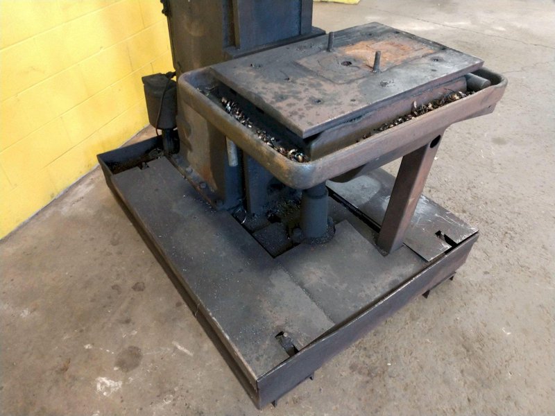 24&quot; DEFIANCE MACHINE WORKS MODEL 200 SINGLE SPINDLE DRILL: STOCK #13426