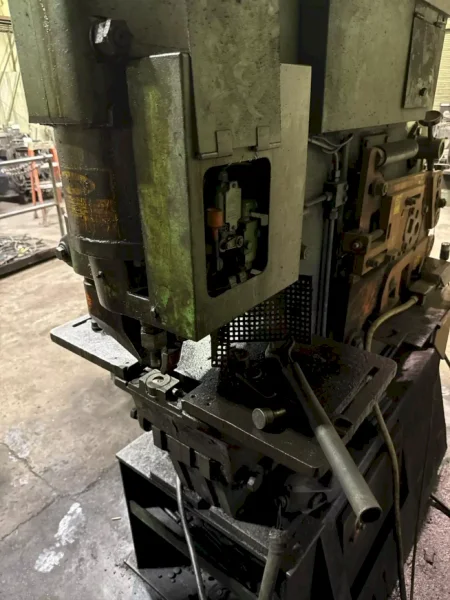 110 TON FICEP HELLER MODEL #UH 1105 HYDRAULIC IRONWORKER: YOBRO #25187