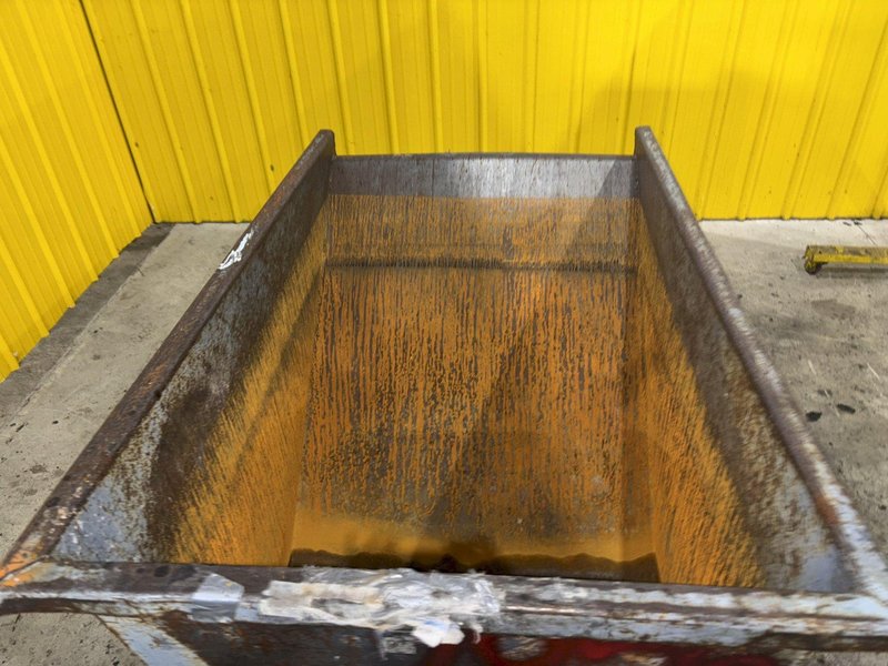 1 YARD DUMP HOPPER: STOCK #23198