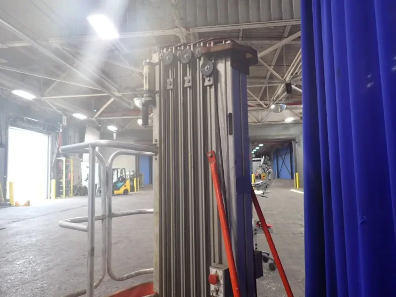 SKYJACK 350 LBS MANLIFT  -  SJP