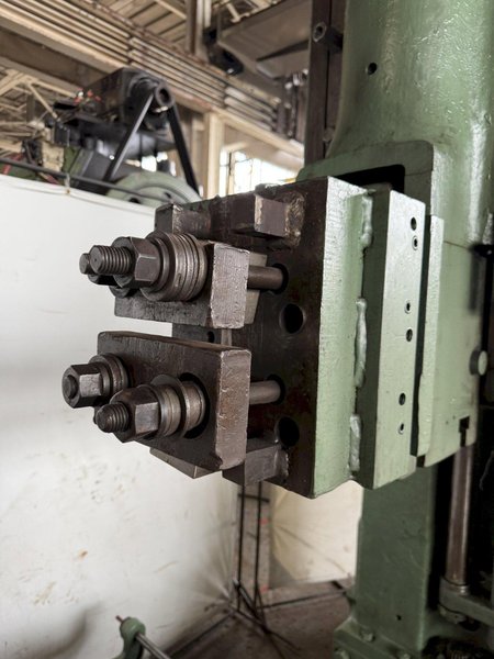 36" ROCKFORD MODEL SL HYDRAULIC VERTICAL SLOTTER WITH TOOLING. STOCK # 0668025