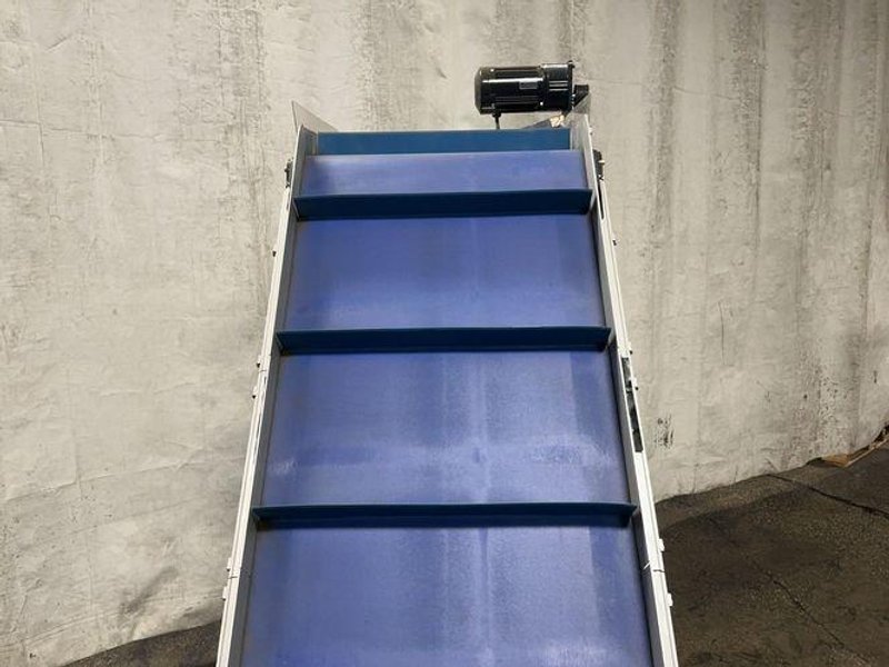 DORNER 23”X92” INCLINE PARTS CONVEYOR   -  75023119