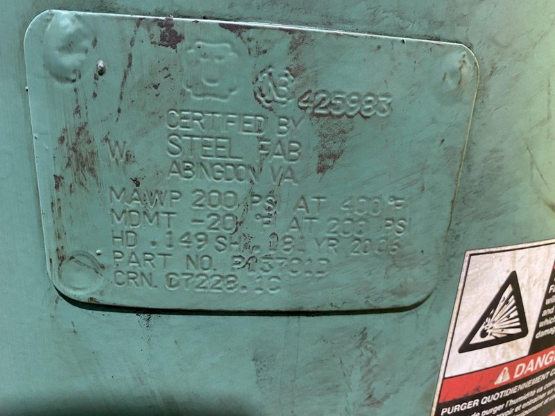7.5 HP SPEEDAIRE MODEL #1WD61 DAYTON VERTICAL AIR COMPRESSOR: STOCK #16557