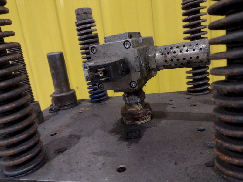 3 TON AIRAM 4 POST ROLLFORMER CUTOFF / PUNCH PRESS: STOCK #22112