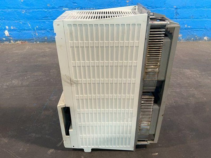 MITSUBISHI 9 KW SERVO DRIVE UNIT  -  MDS-C1-V1-90