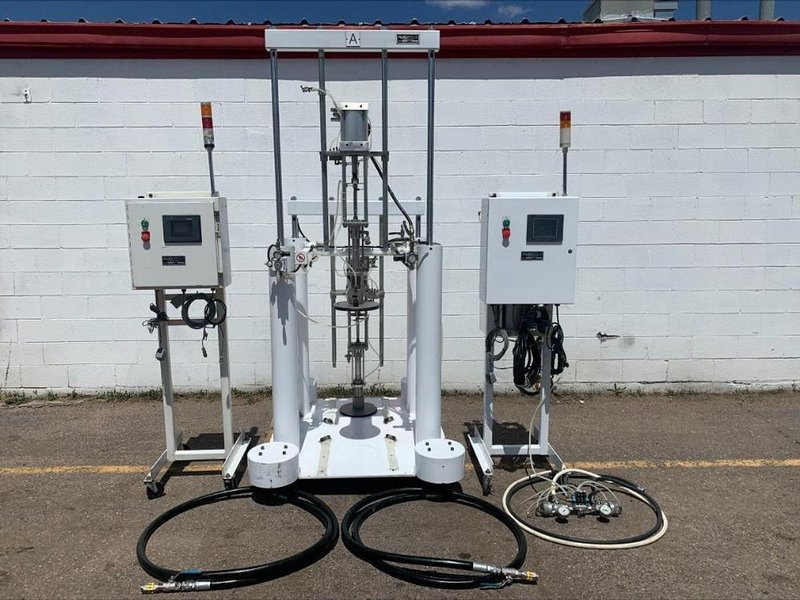 Graco Fluid Automation Meter Mix Silicone Metering Mixing Systems 633-620 and SR-657