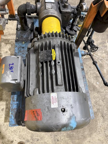 15 HP HYDRAULIC POWER UNIT INCLUDING TANK AND CHILLER : YOBRO #25414