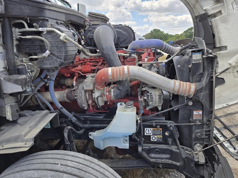 2023 Peterbilt 579 1XPBD49X1PD862374