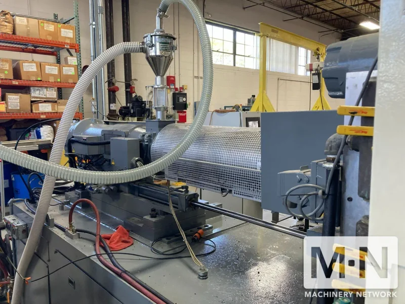 200 TON 9.6 OZ NISSEI MODEL FN4000-36A INJECTION MOLDING MACHINE MFG 2002