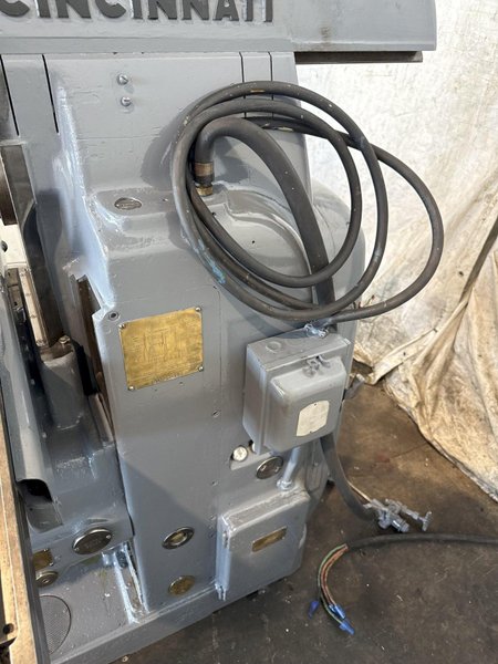 CINCINNATI #2ML HORIZONTAL MILLING MACHINE. STOCK # 0553025.