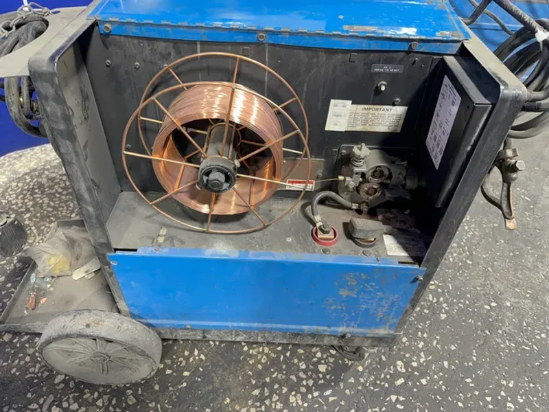 Miller 200 Amp Welder  - Millermatic 250