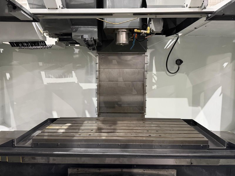 Haas VF-5/40 CNC Vertical Machining Center – 10,000 RPM, 4th Axis Ready Mill
