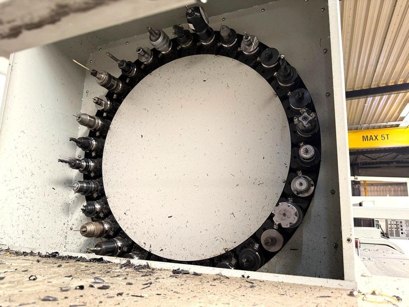 Hyundai-Kia VX500 X: 1060 / Y: 510 / Z: 635 mm