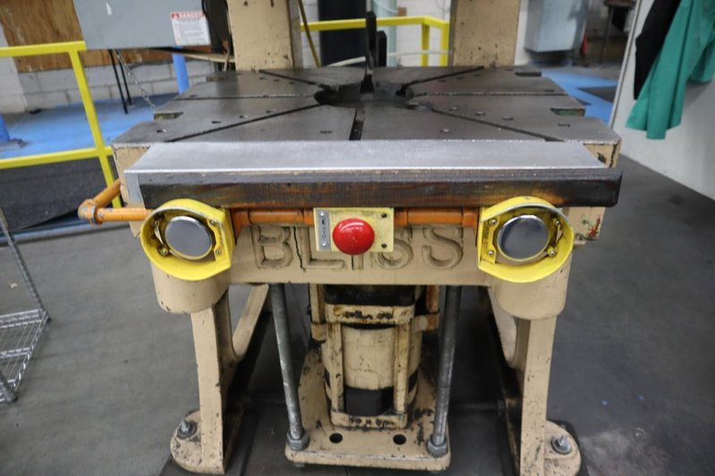 Bliss 21-1/2 OBI Punch Press, 60 Ton Back Geared, 3.75" Stroke, Air Clutch Brake- Auction Item