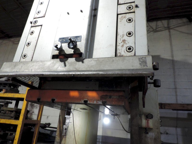 Pacific 250PF-OBS Hydraulic Press (#5908)
