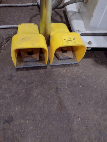 2-3/8" X 2-3/8" X 1/4" SIMASV HYDRAULIC ANGLE BENDING ROLL: STOCK #18847