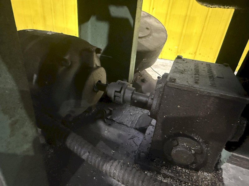 12' FARNHAM MODEL #5-41-8 ROLL FORMING MACHINE: YOBRO #24801