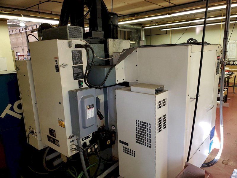 (2002) FADAL 2216 VERTICAL MACHINING CENTER. STOCK # 1260222