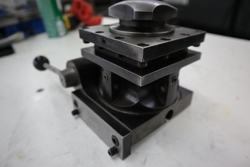 Hardinge 1B 4-Position Turreting Tool Post- Auction Item