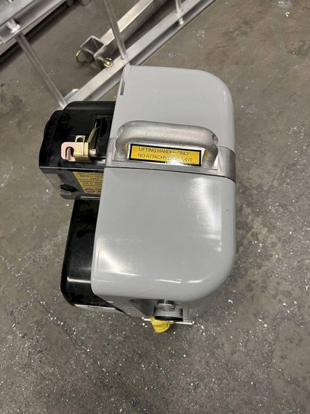 Spider SC1500-9024 Series Traction Hoist, 2014