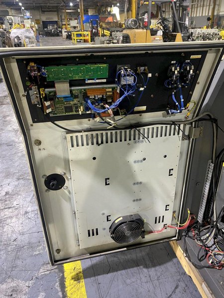 FANUC – R-2000iA/200T w/ R-J3iB Controls PARTS ONLY