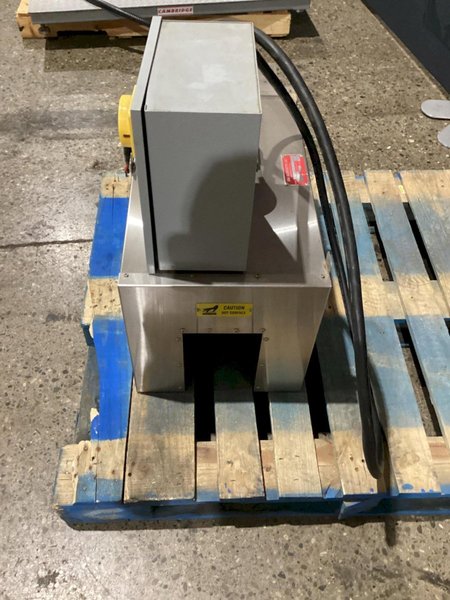 OAL FIRO/RE-6/9/24-6L HEAT SHRINK TUNNEL NO STAND USED