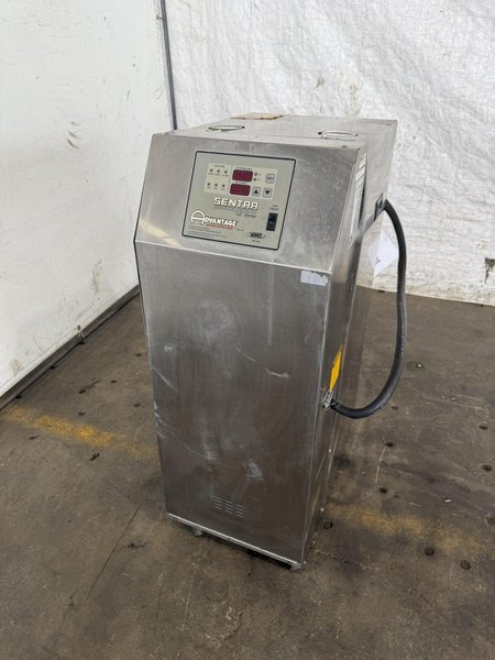 ADVANTAGE WATER-CIRCULATING TEMPERTURE CONTROL UNIT. STOCK # 1115524