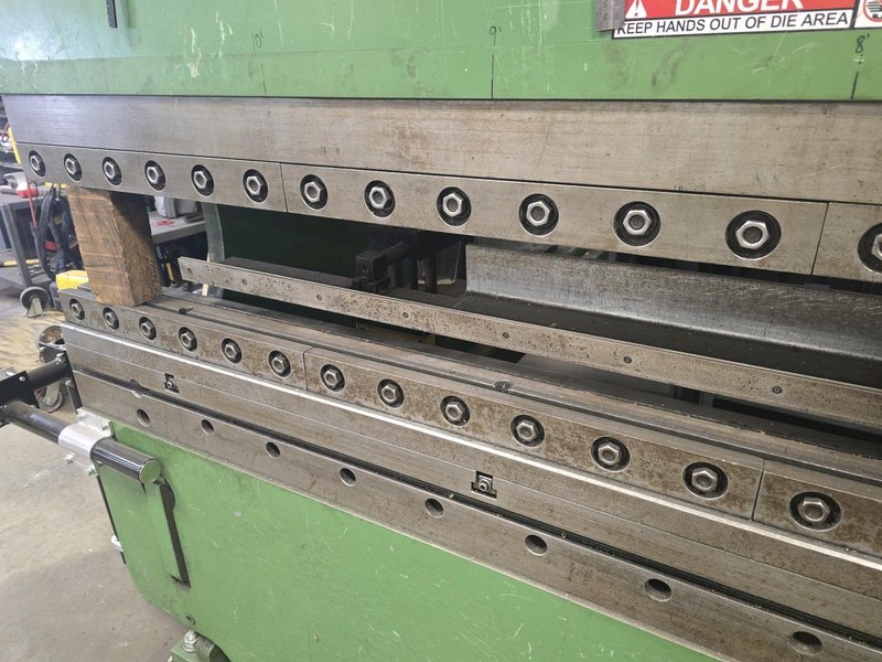 90 Ton x 12’ Cincinnati AS90 x 10 Hydraulic Press Brake, 1986 – Updated Electronics and Control